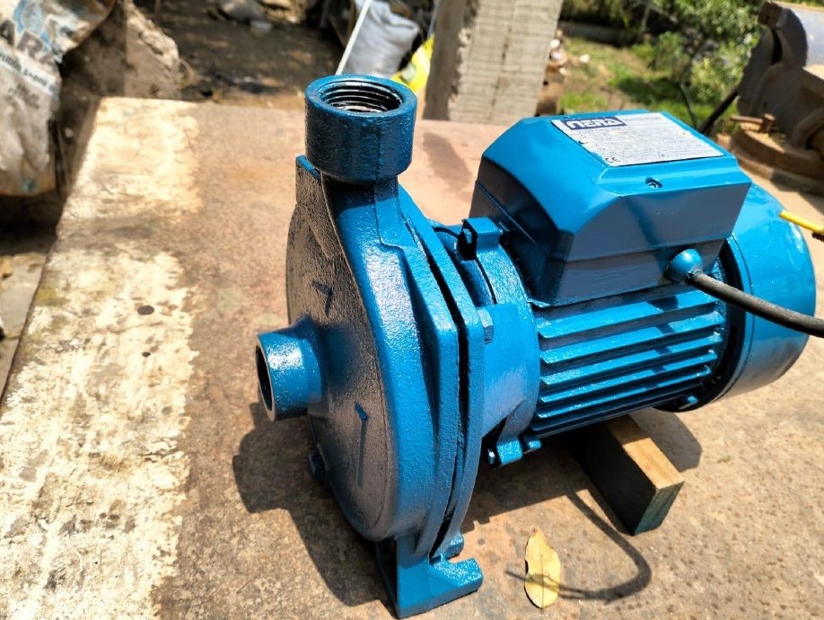 Mantenimiento de bomba de agua, piscina y tanque de agua